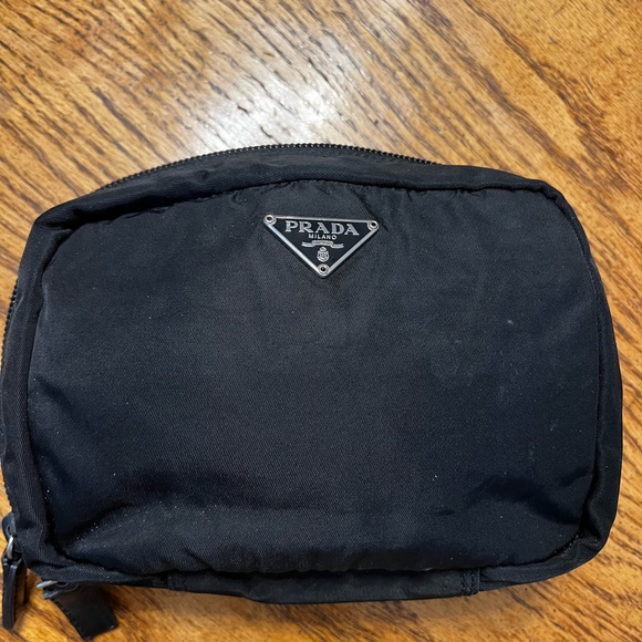 Prada zip bag - Picture 2 of 7
